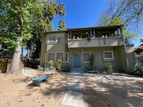 2932 St George St, Unit 2932 in Los Angeles, CA - Building Photo - Building Photo