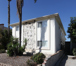 University Heights Apartments in San Diego, CA - Building Photo - Building Photo