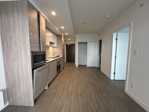 13655-13655 Fraser Hwy in Surrey, BC - Building Photo - Building Photo
