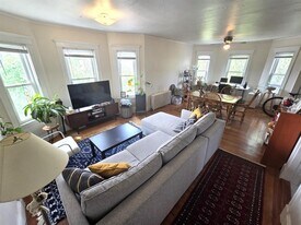 76 Lexington Ave, Unit 3 in Somerville, MA - Building Photo