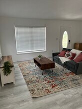 2405 Pope Rd in Bradenton, FL - Building Photo - Building Photo