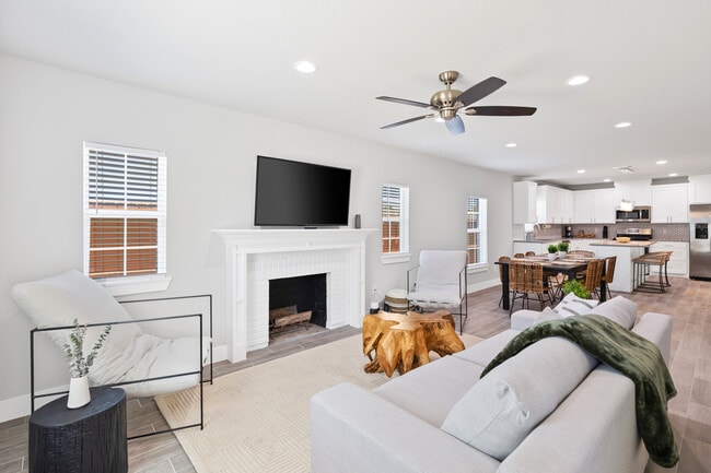 235 W Woodin Blvd, Unit Main in Dallas, TX - Building Photo - Building Photo