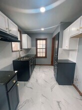 1093 Lawrence Dr in Columbus, OH - Building Photo - Building Photo