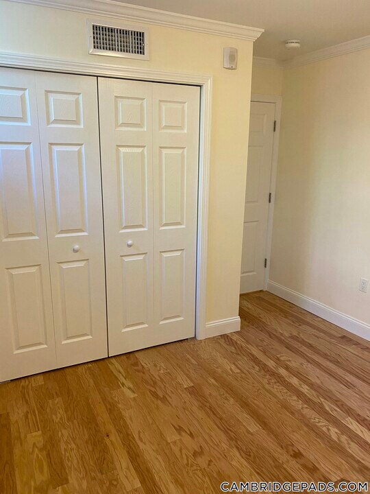 18 Chauncy St in Cambridge, MA - Building Photo