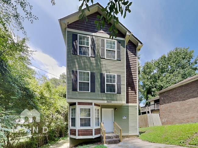 property at 2421 2nd St NW