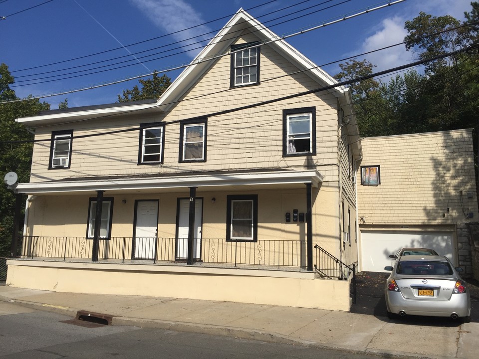 Brandreth St Apartments in Ossining, NY - Building Photo