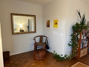 1 E University Pkwy, Unit 901 in Baltimore, MD - Foto de edificio - Building Photo