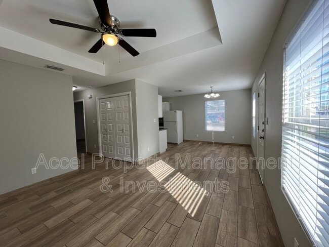 property at 825 S Mississippi St
