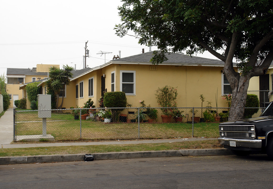 718 Walnut St in Inglewood, CA - Building Photo