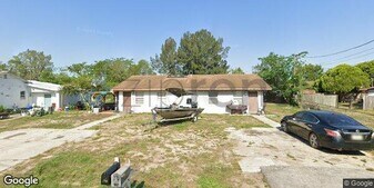 Unit A in Lake Wales, FL - Building Photo