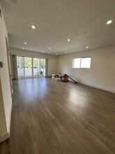 923 S Shenandoah St, Unit 3 in Los Angeles, CA - Building Photo - Building Photo