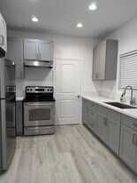 11616 Balboa Blvd in Granada Hills, CA - Building Photo