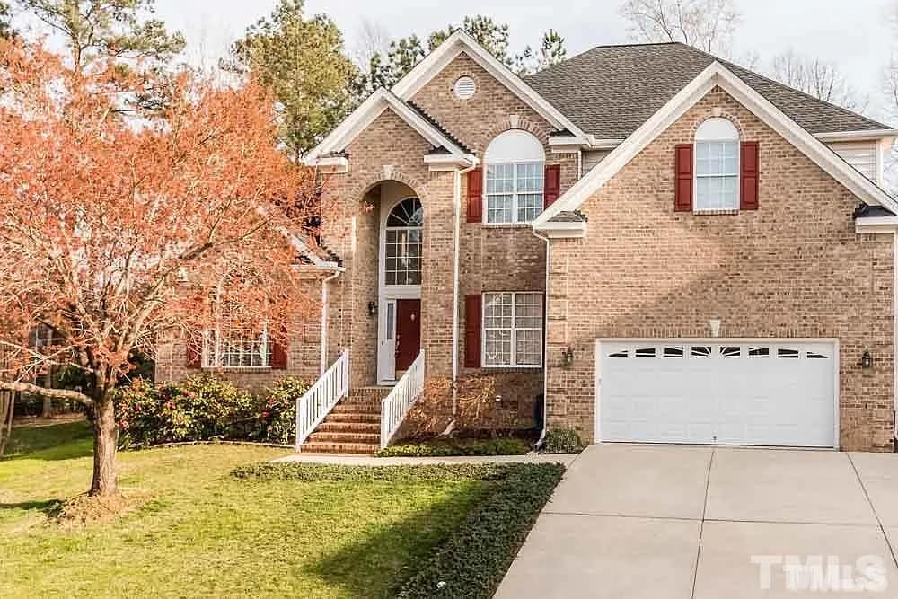 102 Poplar Knoll Ct in Cary, NC - Building Photo