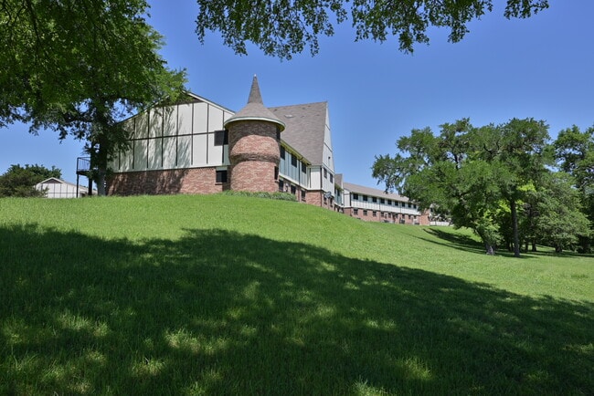 Castle Hill Apartments