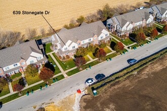 639 Stonegate Dr in Sycamore, IL - Building Photo - Building Photo