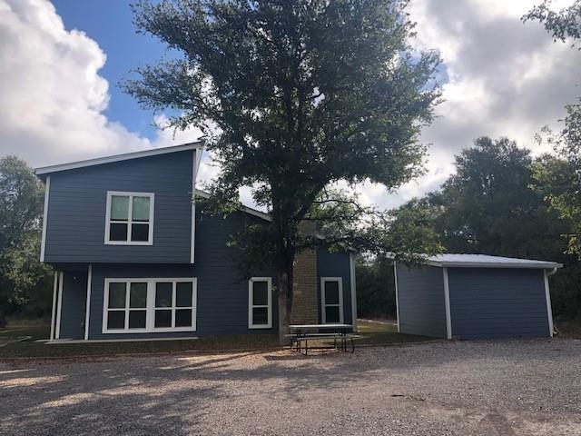 600 Westwood Rd in Lockhart, TX - Building Photo