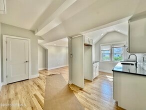 110 4th Ave in Bradley Beach, NJ - Foto de edificio - Building Photo