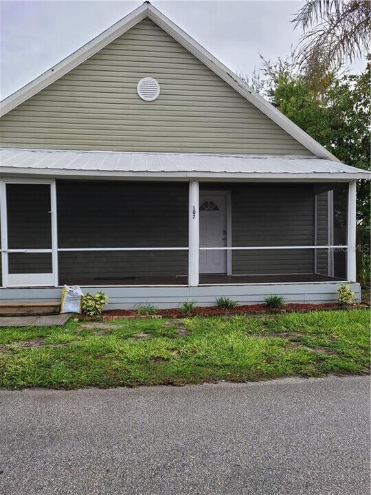 107 E Gladys St in Tampa, FL - Building Photo