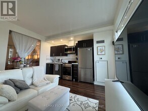 2221-165 Legion Rd N in Toronto, ON - Building Photo - Building Photo
