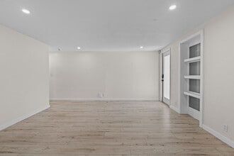 1401 Drew St in Clearwater, FL - Foto de edificio - Building Photo