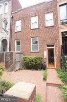 471 M St NW in Washington, DC - Building Photo