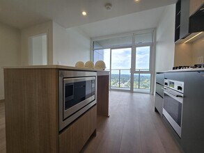 13573-1398A 98a Ave in Surrey, BC - Building Photo - Building Photo