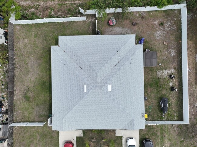 2027-2029 Guava Dr in Edgewater, FL - Building Photo - Building Photo