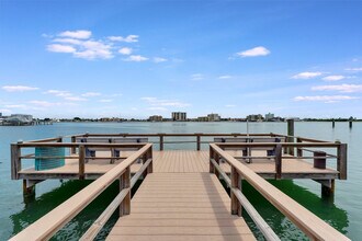 483 E Shore Dr in Clearwater, FL - Building Photo - Building Photo
