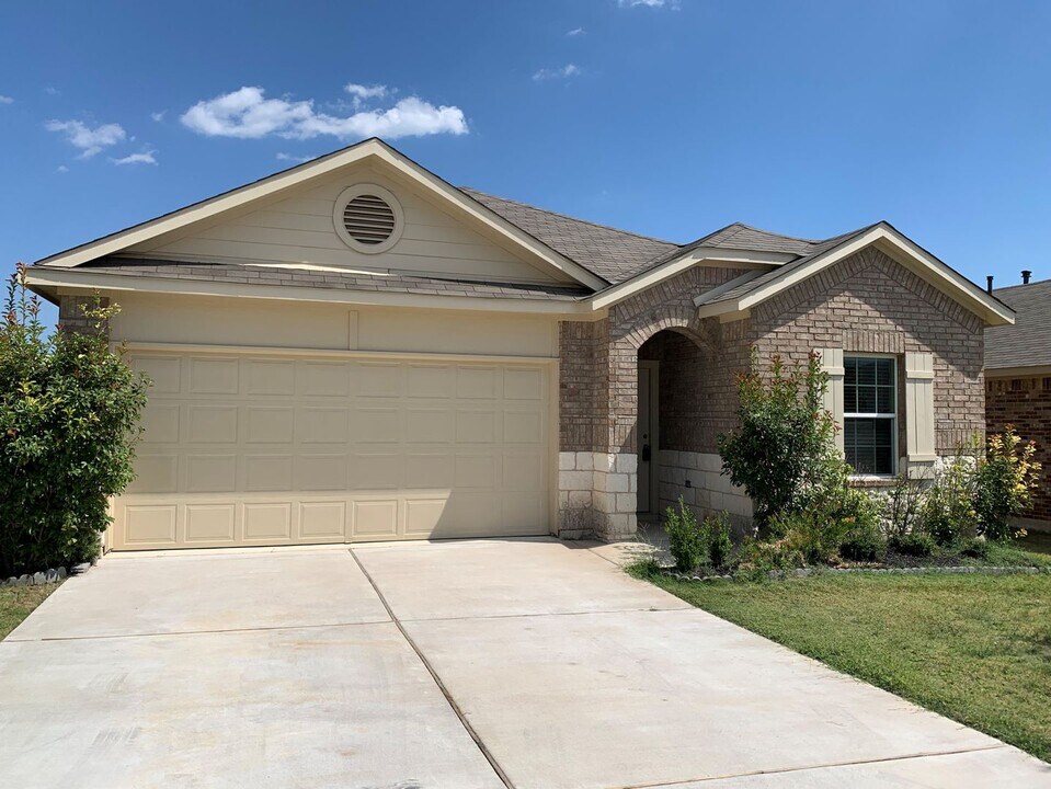 1604 Atlas Rd in Cedar Park, TX - Building Photo
