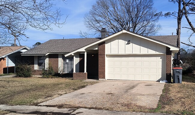 property at 3003 S Taft St