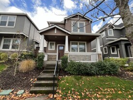 15100 NW Cosmos St in Portland, OR - Building Photo