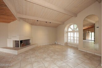 9969 E Bayview Dr in Scottsdale, AZ - Building Photo - Building Photo