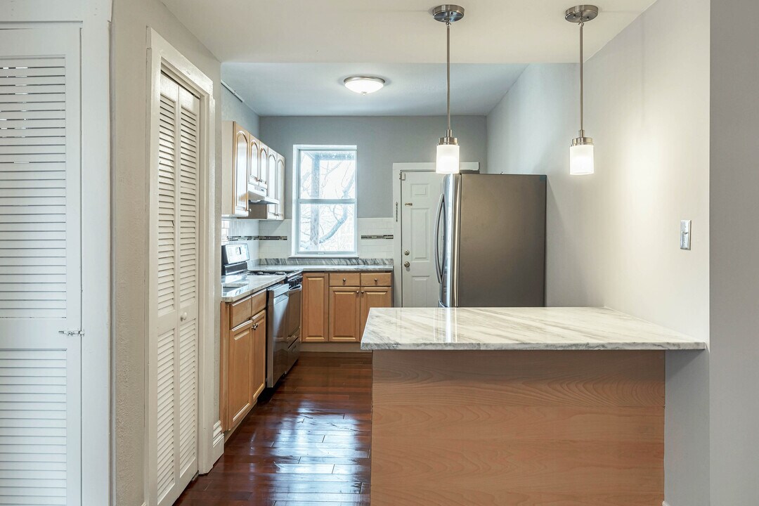 5915 McPherson Ave, Unit 1 in St. Louis, MO - Building Photo