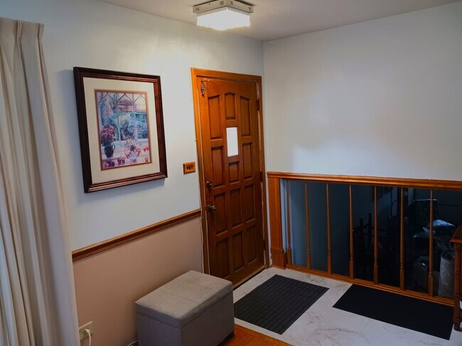 7827 Rohrer Dr in Downers Grove, IL - Building Photo - Building Photo