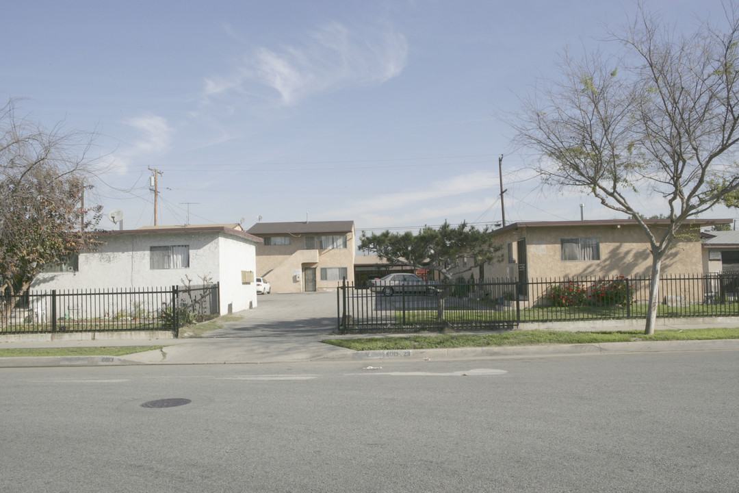 6013-6023 1/2 Shull St. in Bell Gardens, CA - Building Photo