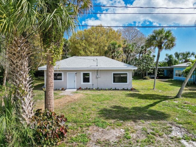 6476 48th Ave in Vero Beach, FL - Building Photo - Building Photo
