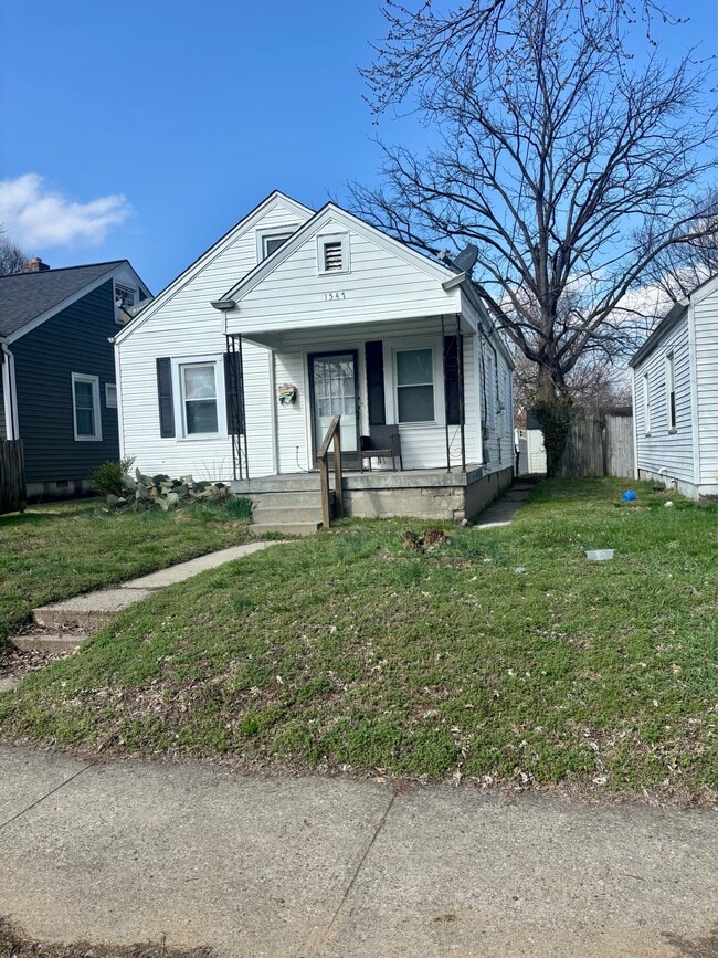 property at 1547 Longfield Ave