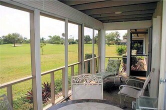 5211 SE Sea Island Way in Stuart, FL - Building Photo - Building Photo