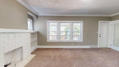 3633 E 143rd St-Unit -3633 E 143rd St - UP in Cleveland, OH - Building Photo - Building Photo