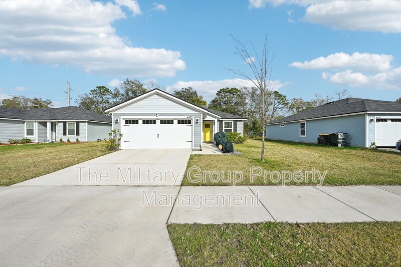 4475 Civic Wy in Jacksonville, FL - Building Photo
