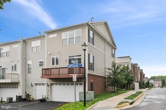 42735 Telford Terrace in Ashburn, VA - Building Photo - Building Photo