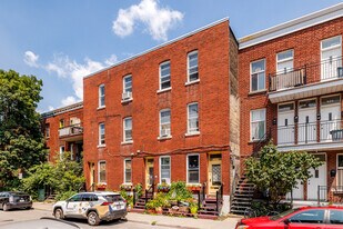 947 Sainte-Marguerite Rue in Montréal, QC - Building Photo