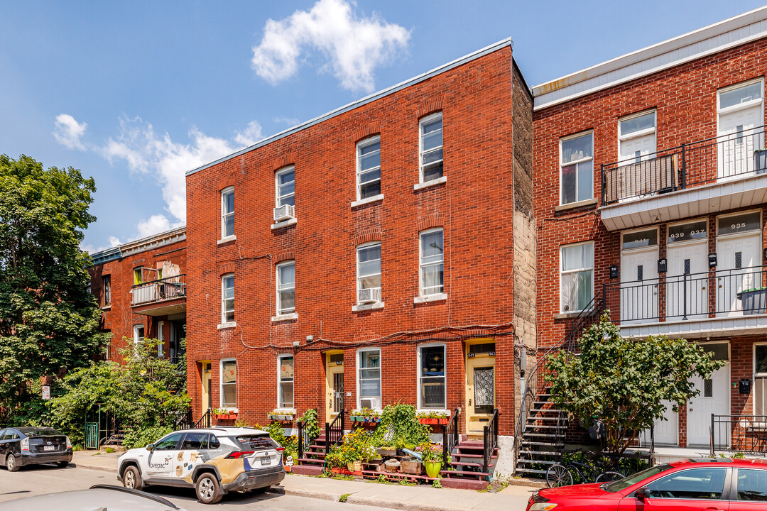 947 Sainte-Marguerite Rue in Montréal, QC - Building Photo