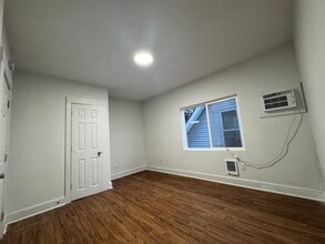 542 N Scott St in South Bend, IN - Building Photo - Building Photo