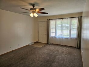 2415 S Poplar Dr in Wichita, KS - Building Photo - Building Photo