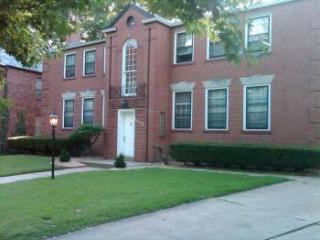 3965 Canterbury in St. Louis, MO - Foto de edificio