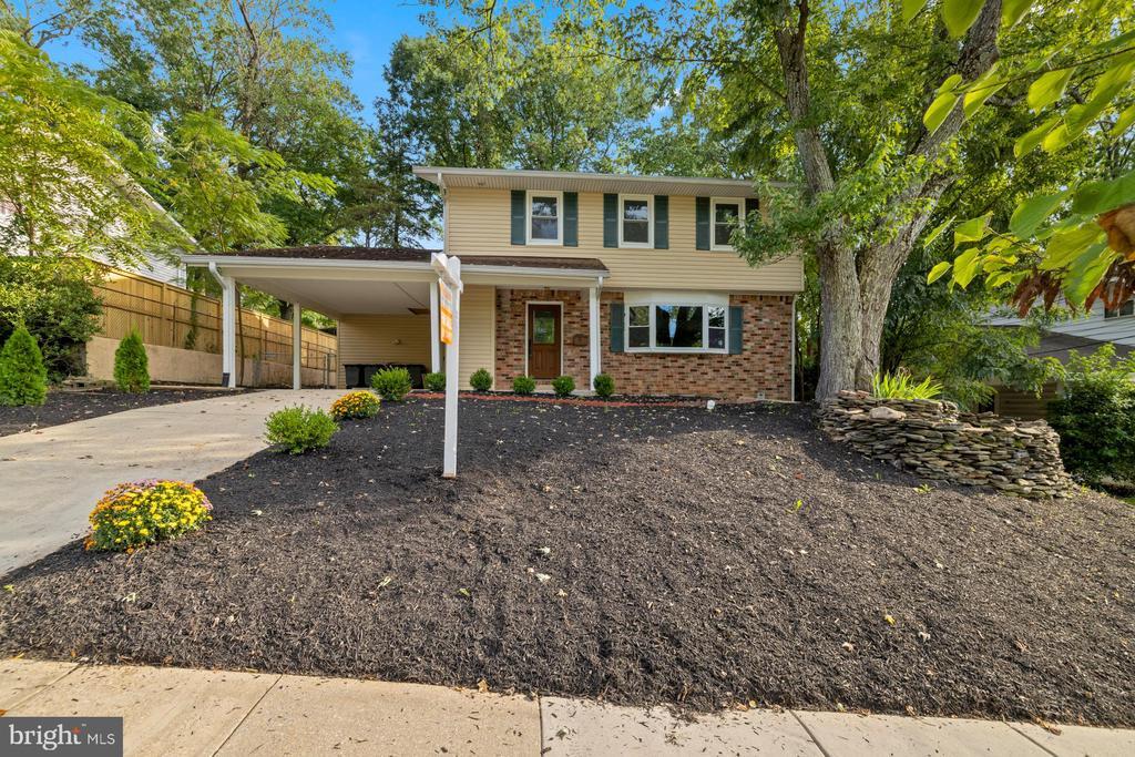 210 Lastner Ln in Greenbelt, MD - Building Photo