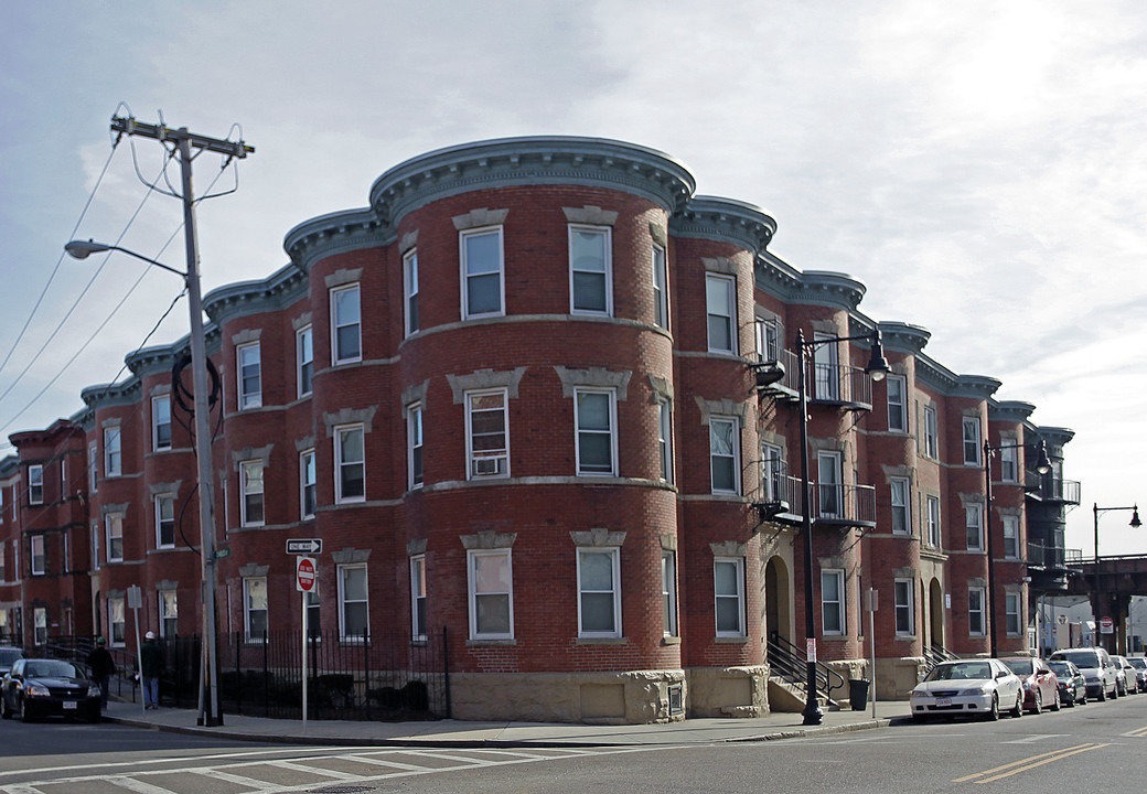 Field Corner Granite in Boston, MA - Building Photo