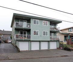 506 45th St in Seattle, WA - Building Photo