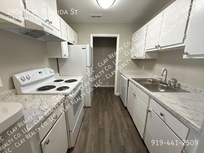 2904 W Florida St in Greensboro, NC - Building Photo - Building Photo